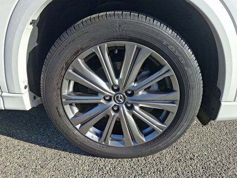 Used 2024 MAZDA CX-5 Signature image 8