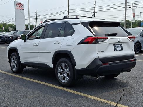 Used 2024 Toyota RAV4 XLE w/ Convenience Package AWD/4WD image 5