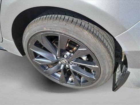 Used 2024 Toyota Corolla SE FWD image 9