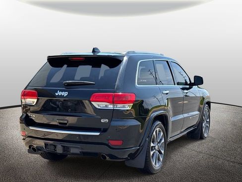 Used 2017 Jeep Grand Cherokee Overland AWD/4WD image 2