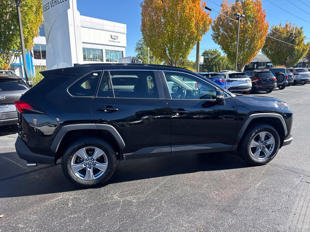 Certified 2022 Toyota RAV4 XLE w/ Convenience Package AWD/4WD image 9