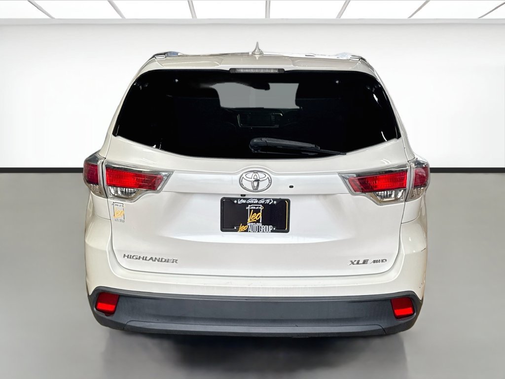 Used 2016 Toyota Highlander XLE AWD/4WD image 6