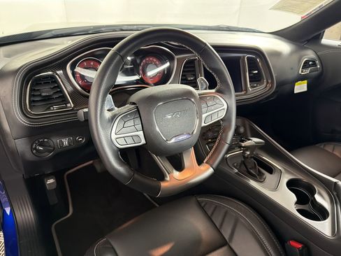 Used 2022 Dodge Challenger SRT Hellcat RWD image 4