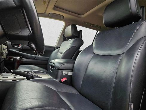 Used 2014 Lexus LX 570 4WD w/ Luxury Package image 17