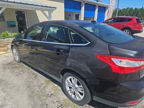 Used 2012 Ford Focus SEL FWD image 4