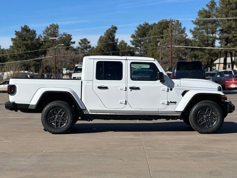 New 2026 Jeep Gladiator Sport image 2