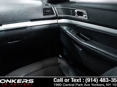 Used 2016 Ford Explorer XLT w/ Equipment Group 202A AWD/4WD image 58