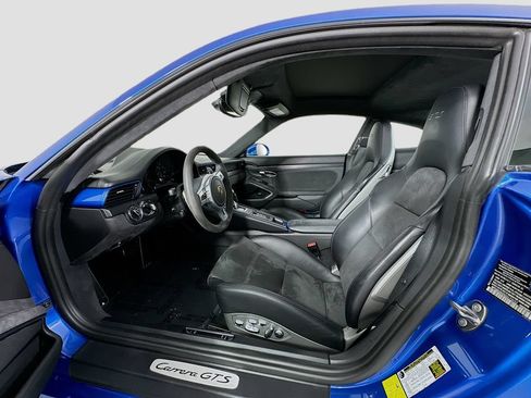 Certified 2016 Porsche 911 Carrera GTS RWD image 5