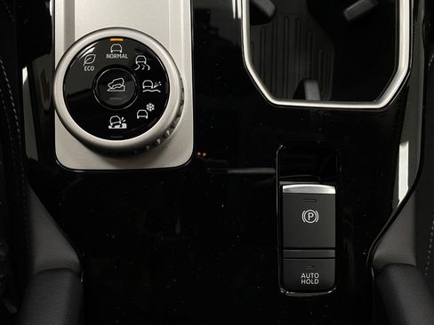 New 2026 Mitsubishi Outlander ES image 26