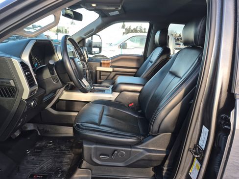 Used 2018 Ford F150 Lariat w/ Equipment Group 502A Luxury image 7