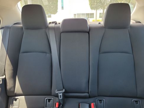 Used 2025 Toyota Corolla LE FWD image 21