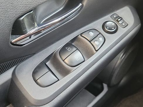 Used 2023 Nissan Kicks SV FWD image 21