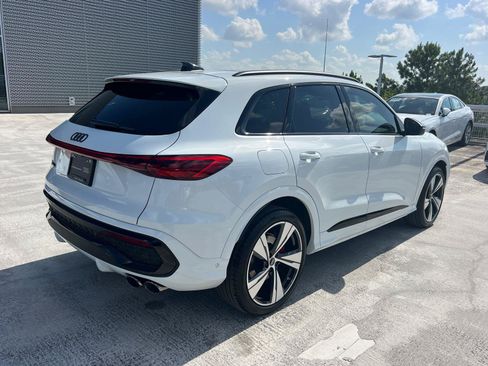 Certified 2025 Audi SQ5 Premium Plus AWD/4WD image 5