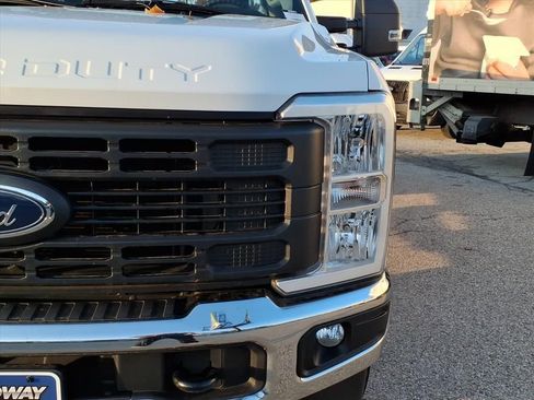 Used 2023 Ford F250 XL w/ XL Driver Assist Package AWD/4WD image 34