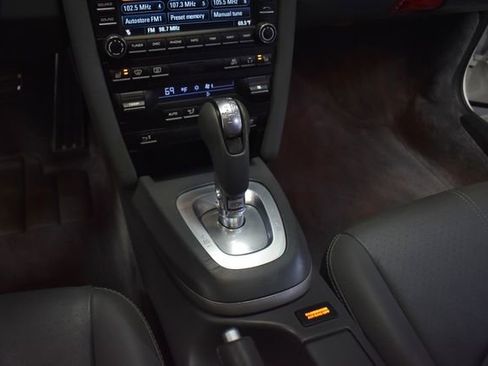 Used 2009 Porsche 911 Carrera image 16