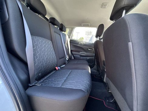 Used 2024 Mitsubishi Outlander Sport LE image 18