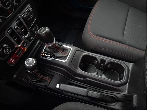 Used 2020 Jeep Wrangler Unlimited Rubicon w/ Quick Order Package 28Y Recon image 20