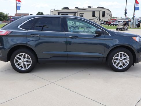 Used 2023 Ford Edge SEL w/ Convenience Package AWD/4WD image 5