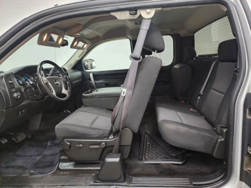 Used 2010 GMC Sierra 1500 SLE w/ Power Pack Plus AWD/4WD image 18
