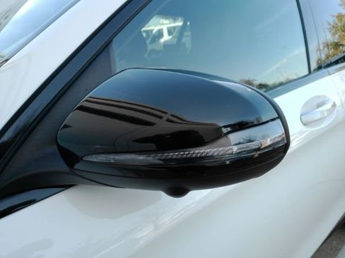 Used 2022 Mercedes-Benz GLC 300 w/ AMG Line image 18