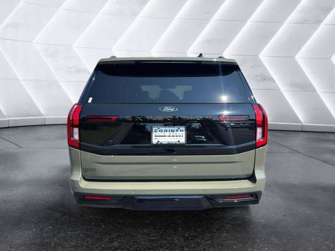 Used 2025 Ford Expedition Tremor AWD/4WD image 6