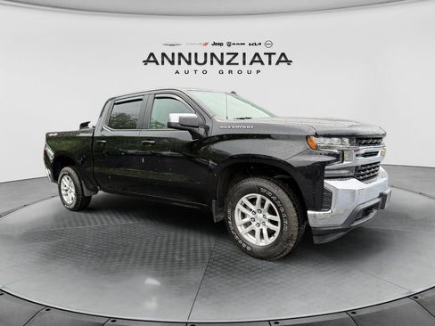 Used 2022 Chevrolet Silverado 1500 LT AWD/4WD image 7