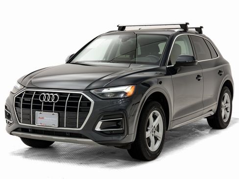 Used 2023 Audi Q5 2.0T Premium w/ Convenience Package image 29