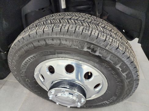 Used 2018 RAM 3500 Laramie image 3