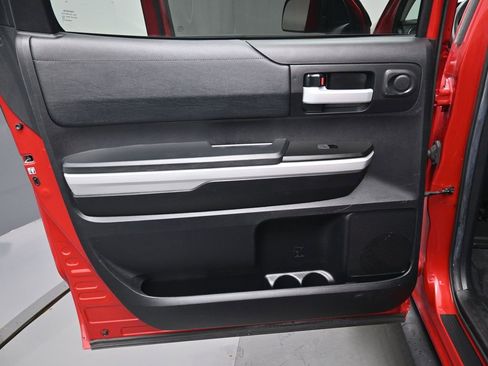 Used 2019 Toyota Tundra SR5 image 29