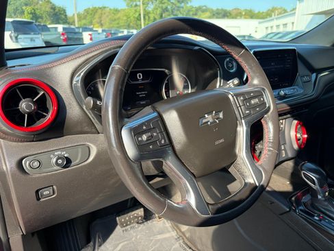 Used 2019 Chevrolet Blazer RS w/ Sun and Wheels Package FWD image 17