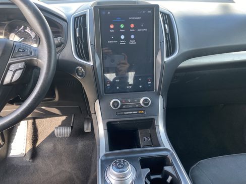 Used 2023 Ford Edge SE image 15