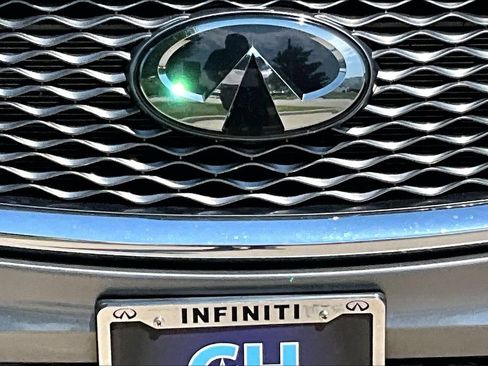 Certified 2023 INFINITI QX50 Luxe AWD/4WD image 12