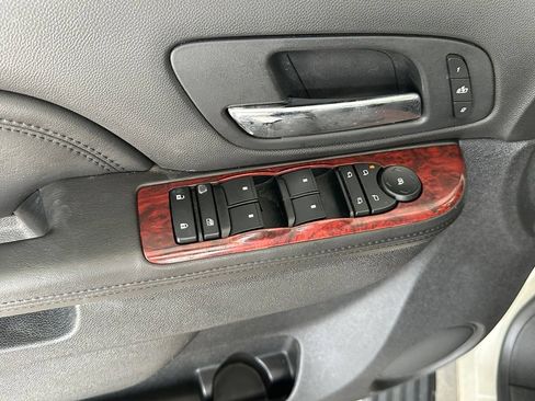 Used 2013 Cadillac Escalade EXT Premium AWD/4WD image 8