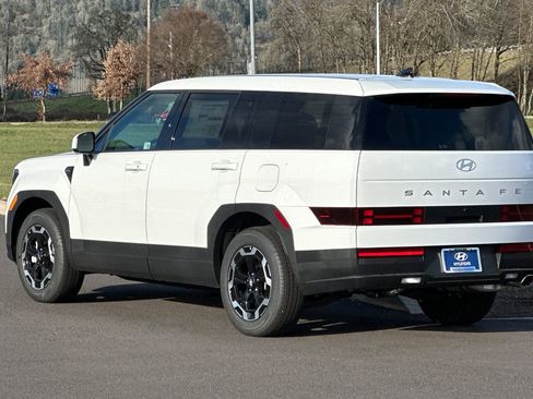 Used 2025 Hyundai Santa Fe SE image 5