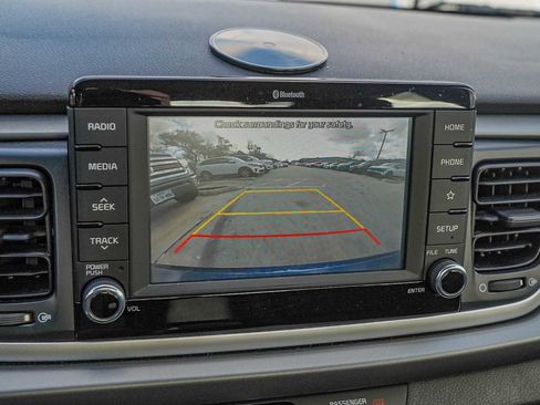 Used 2019 Kia Rio S image 16