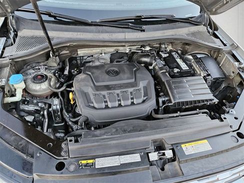 Used 2021 Volkswagen Tiguan S image 32
