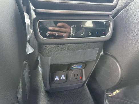 New 2026 Genesis GV80 2.5T Prestige AWD/4WD image 11