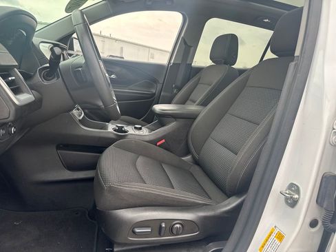 Used 2023 GMC Terrain SLE w/ Driver Convenience Package image 18