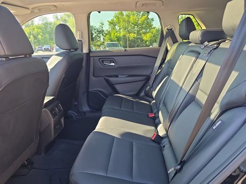 Used 2023 Nissan Rogue SV w/ SV Premium B Package AWD/4WD image 23
