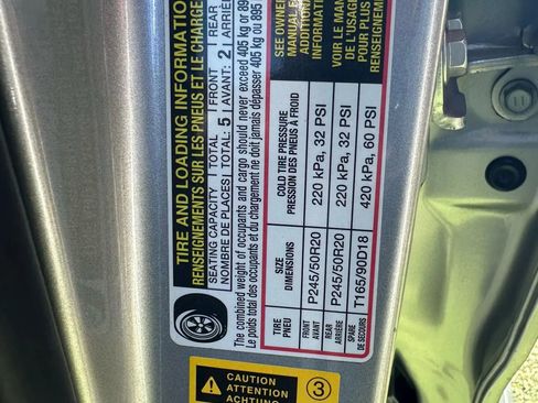 Used 2015 Toyota Venza XLE image 38