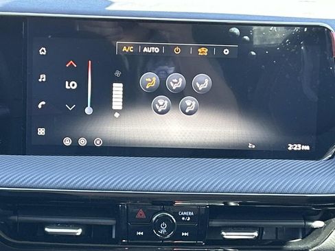 New 2026 Nissan Kicks SR w/ Illumination Package FWD image 23