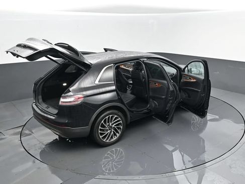 Used 2020 Lincoln Nautilus Reserve AWD/4WD image 31