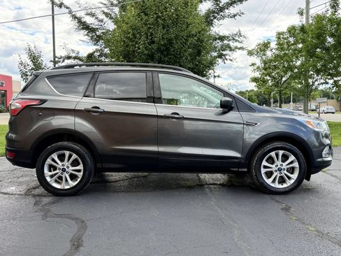 Used 2018 Ford Escape SE AWD/4WD image 8