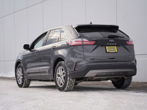 Used 2024 Ford Edge SEL image 5