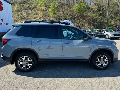 Used 2023 Honda Passport TrailSport image 8