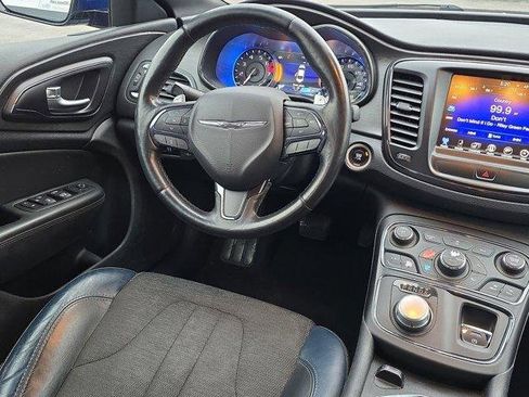 Used 2016 Chrysler 200 S w/ Comfort Group image 12