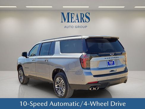 Used 2025 Chevrolet Suburban Z71 AWD/4WD image 4