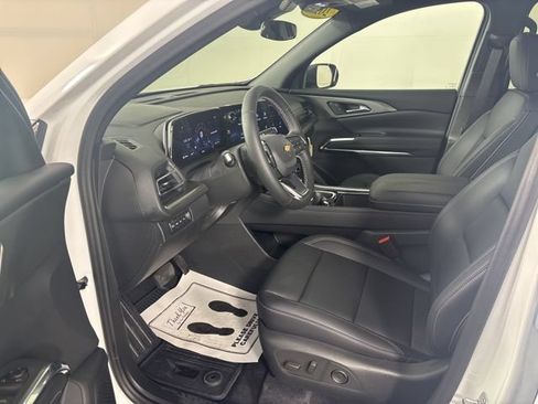 New 2026 Chevrolet Traverse LT AWD/4WD image 2