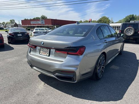 Used 2021 BMW 750i xDrive w/ Autobahn Package AWD/4WD image 5
