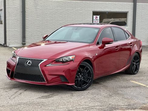 Used 2014 Lexus IS 350 image 2